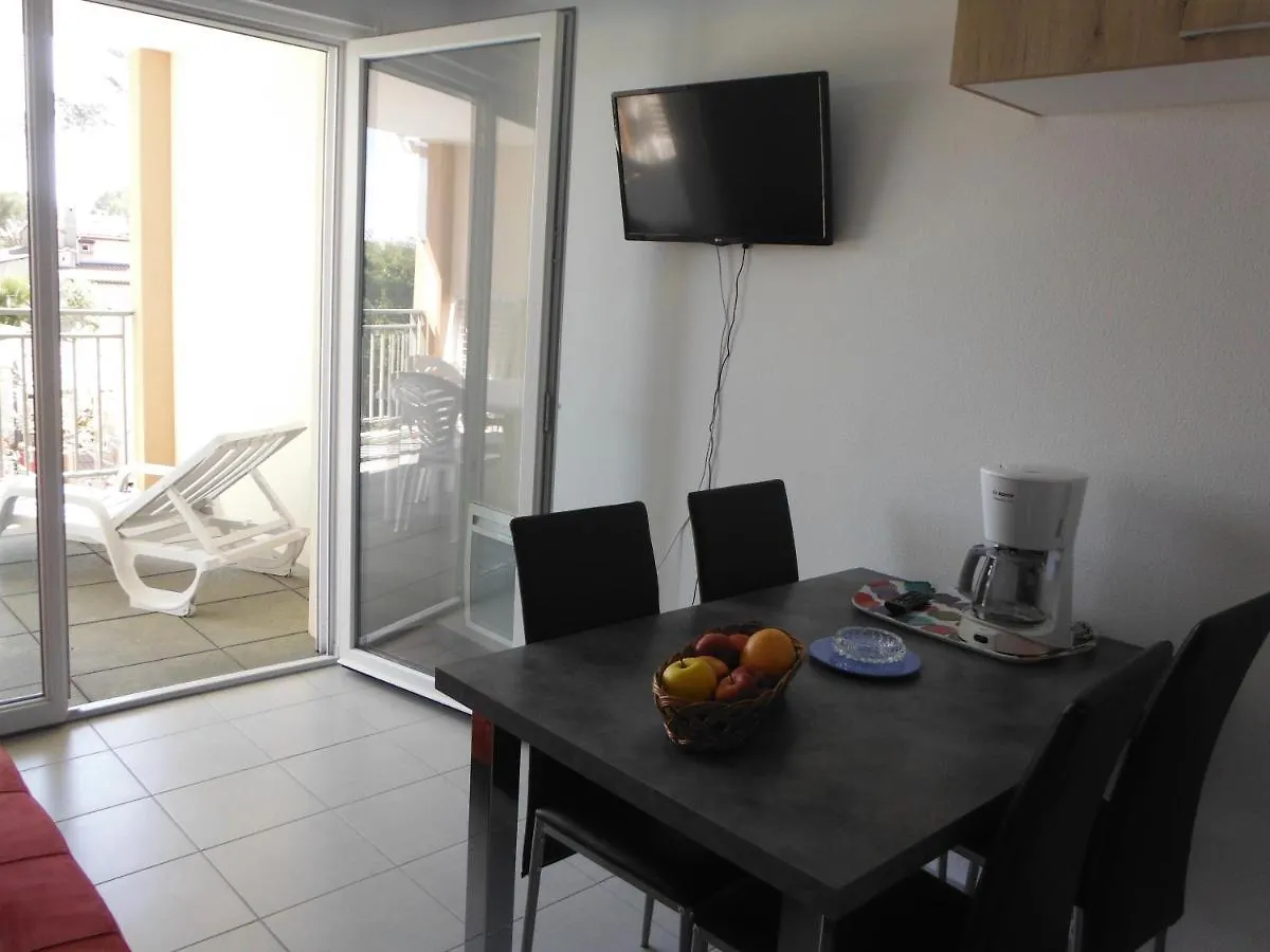 ** Aparthotel Residence L'Elephant Saint-Raphael  France